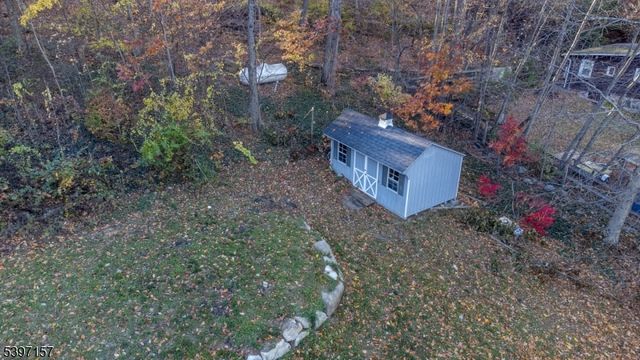 18 Decker Pond Rd, Vernon Twp., NJ 07461