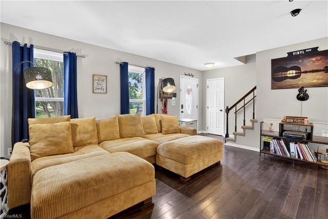 6595 Jonathan Street, Pfafftown, NC 27040