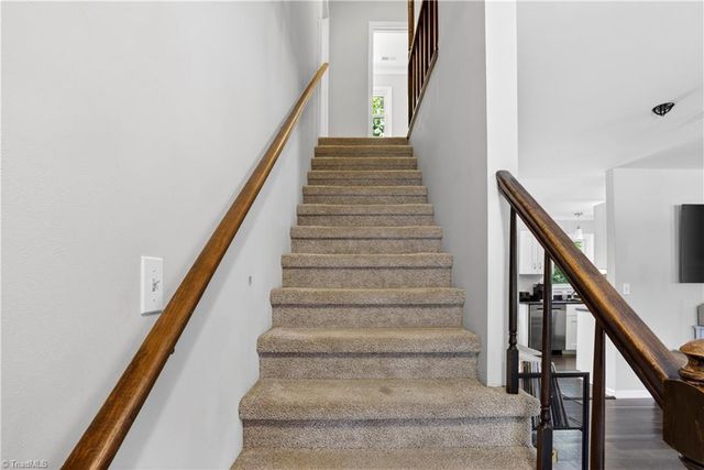 6595 Jonathan Street, Pfafftown, NC 27040
