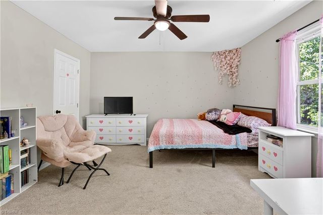 6595 Jonathan Street, Pfafftown, NC 27040