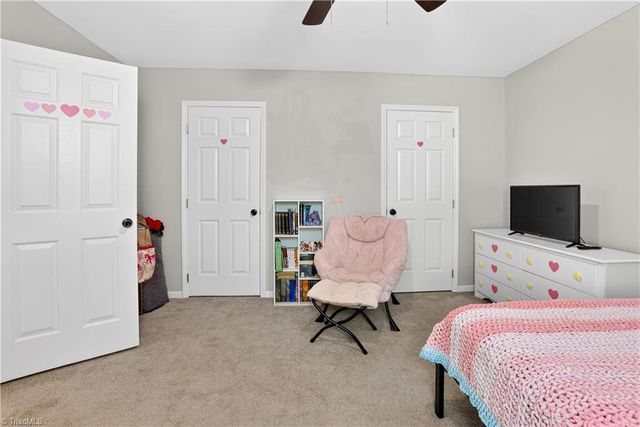 6595 Jonathan Street, Pfafftown, NC 27040