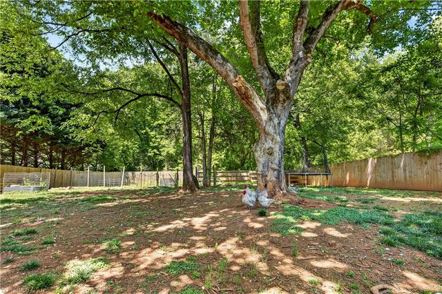 6595 Jonathan Street, Pfafftown, NC 27040