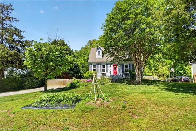6595 Jonathan Street, Pfafftown, NC 27040
