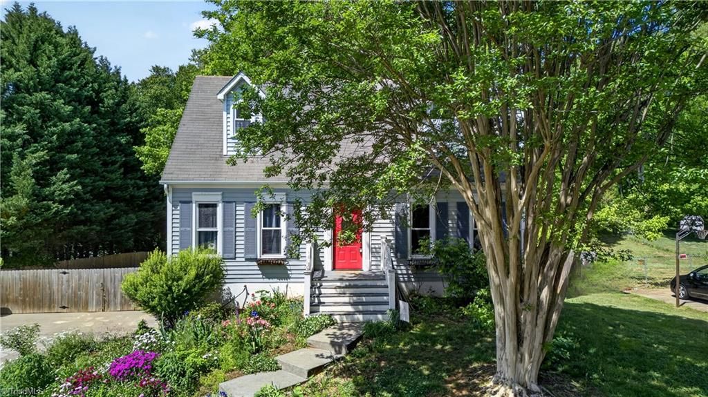 6595 Jonathan Street, Pfafftown, NC 27040