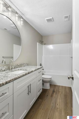 10510 Peter Street, Lincoln, NE 68516