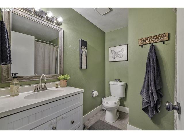 1680 Se 52ND Ave, Hillsboro, OR 97123