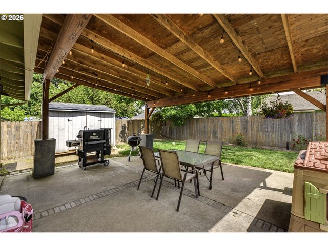 1680 Se 52ND Ave, Hillsboro, OR 97123
