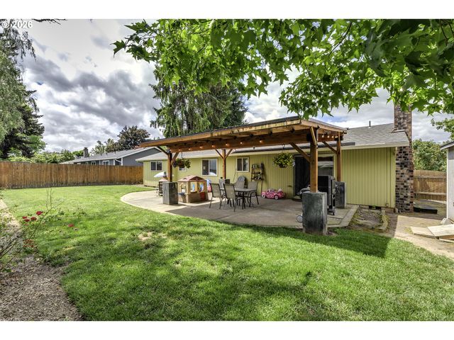 1680 Se 52ND Ave, Hillsboro, OR 97123