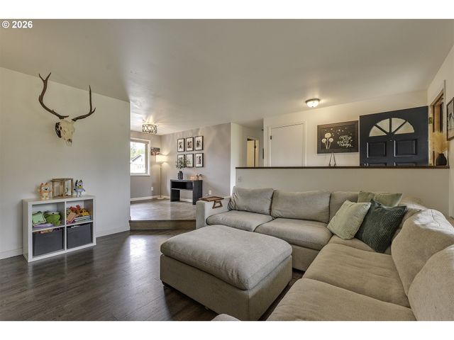 1680 Se 52ND Ave, Hillsboro, OR 97123
