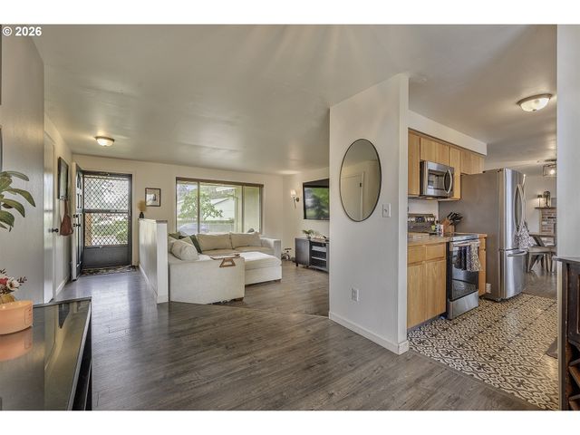 1680 Se 52ND Ave, Hillsboro, OR 97123