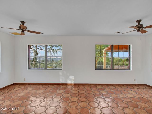 7143 E HIGHLAND Road, Cave Creek, AZ 85331