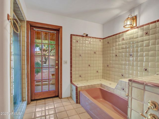 7143 E HIGHLAND Road, Cave Creek, AZ 85331