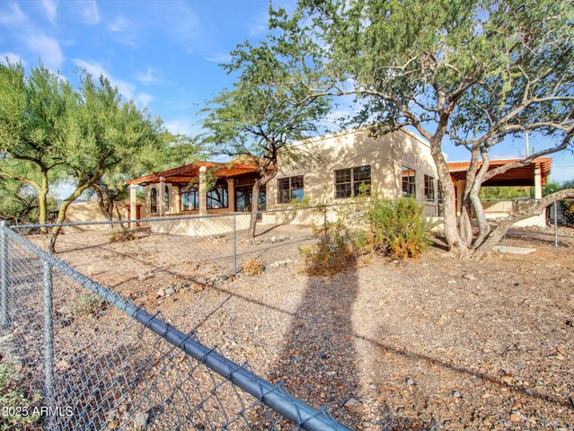 7143 E HIGHLAND Road, Cave Creek, AZ 85331