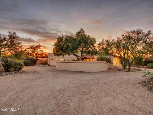 7143 E HIGHLAND Road, Cave Creek, AZ 85331