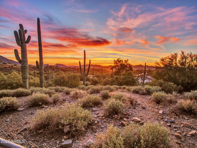 7143 E HIGHLAND Road, Cave Creek, AZ 85331