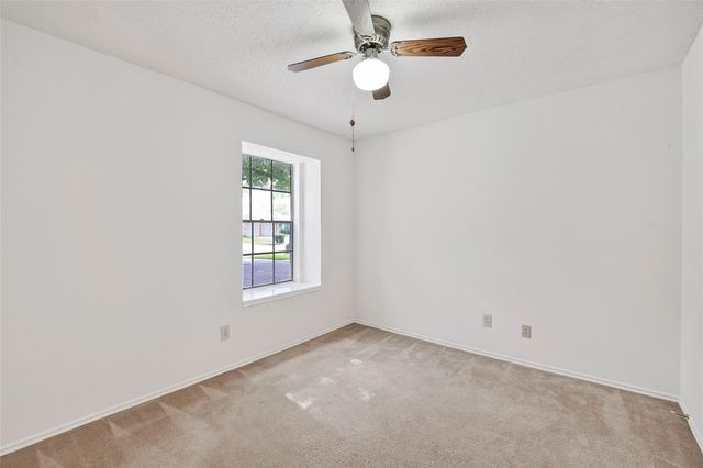 1114 Wentworth Drive, Pearland, TX 77584