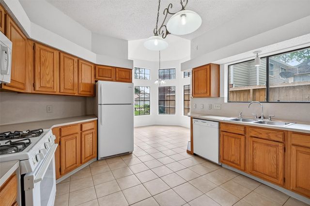 1114 Wentworth Drive, Pearland, TX 77584