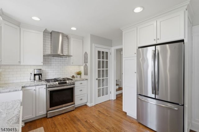 13 Cedar St, East Hanover Twp., NJ 07936