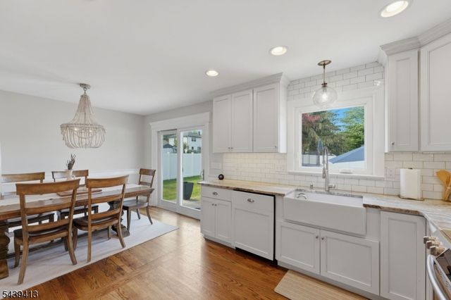 13 Cedar St, East Hanover Twp., NJ 07936