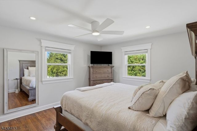 13 Cedar St, East Hanover Twp., NJ 07936