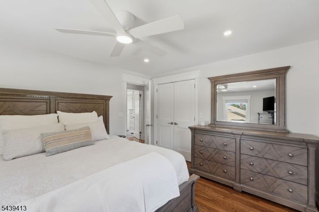 13 Cedar St, East Hanover Twp., NJ 07936
