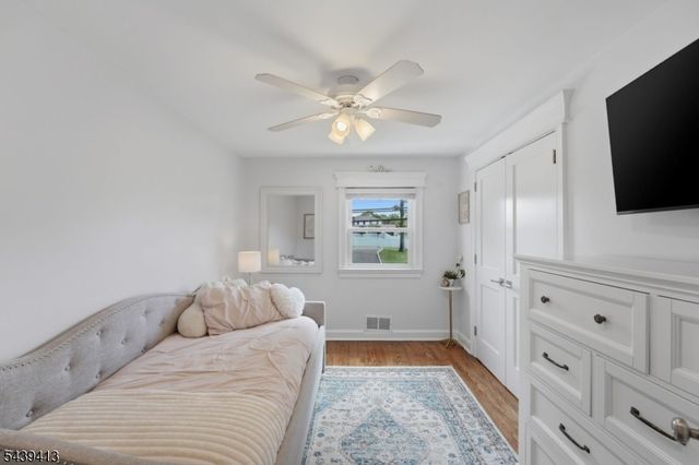 13 Cedar St, East Hanover Twp., NJ 07936