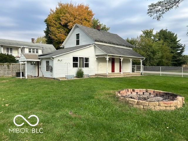 83 E Walnut Street, Fountaintown, IN 46130