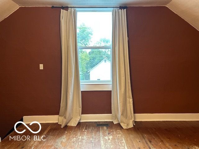 83 E Walnut Street, Fountaintown, IN 46130