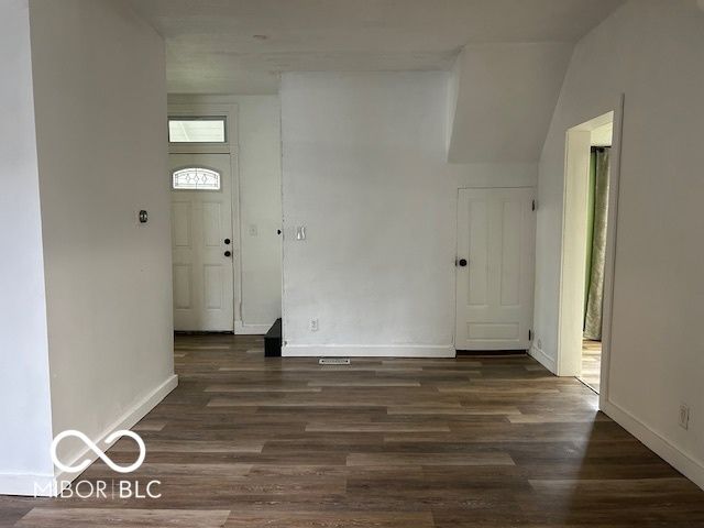 83 E Walnut Street, Fountaintown, IN 46130