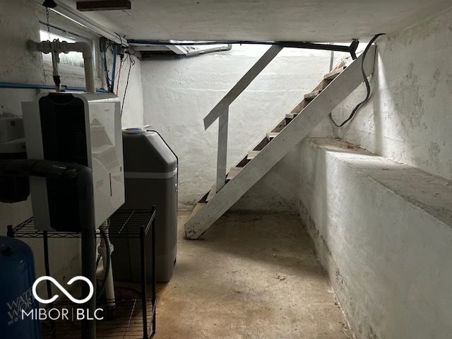 83 E Walnut Street, Fountaintown, IN 46130