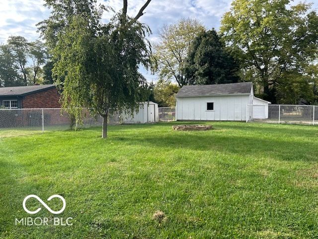 83 E Walnut Street, Fountaintown, IN 46130