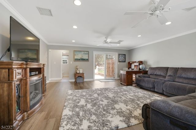 47 Sherbrook Dr, Rockaway Twp., NJ 07866