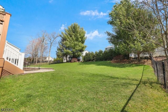 47 Sherbrook Dr, Rockaway Twp., NJ 07866