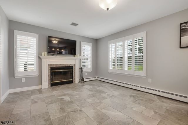 47 Sherbrook Dr, Rockaway Twp., NJ 07866