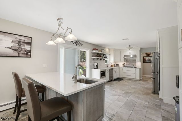 47 Sherbrook Dr, Rockaway Twp., NJ 07866