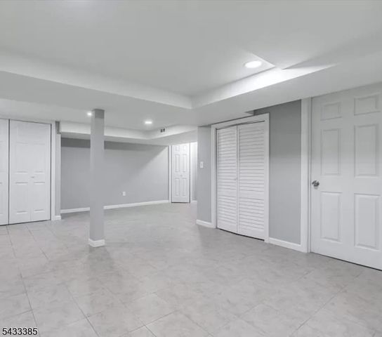 93 Minnisink Rd, Jefferson Twp., NJ 07849
