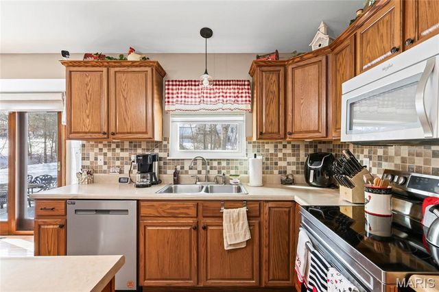 1624 Shane Drive, Imperial, MO 63052