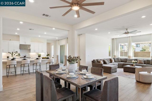 3096 Leeds Ln, Tracy, CA 95377