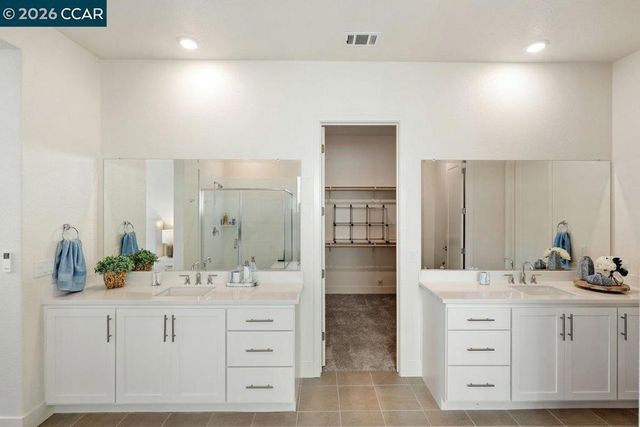 3096 Leeds Ln, Tracy, CA 95377