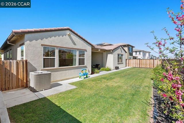 3096 Leeds Ln, Tracy, CA 95377