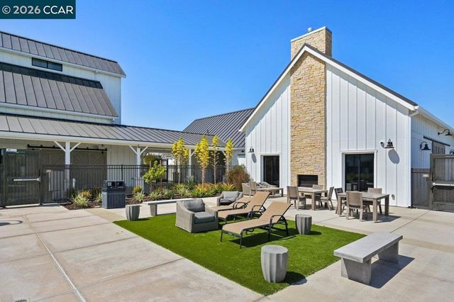 3096 Leeds Ln, Tracy, CA 95377