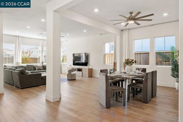 3096 Leeds Ln, Tracy, CA 95377