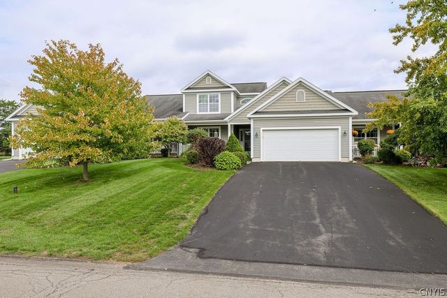 3727 Pegasus Circle, Camillus, NY 13209