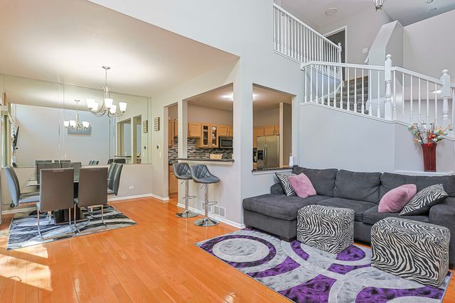 518 King Avenue 518, East Dundee, IL 60118