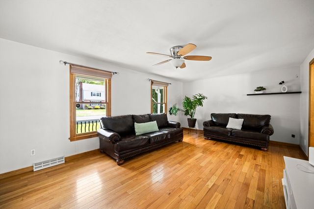 84 Wheeler Avenue, Springfield, MA 01118