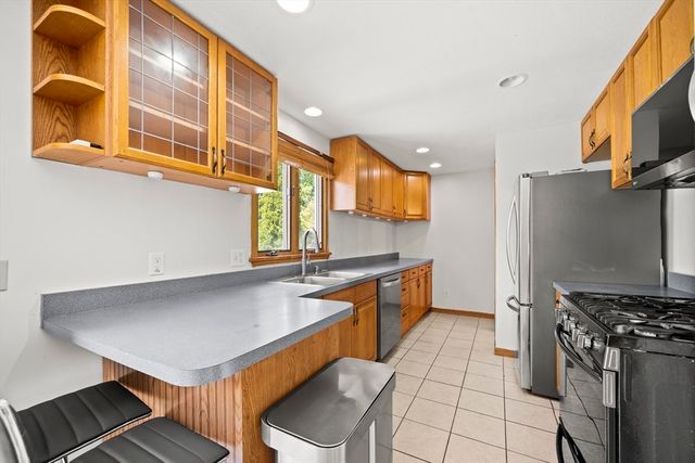 84 Wheeler Avenue, Springfield, MA 01118