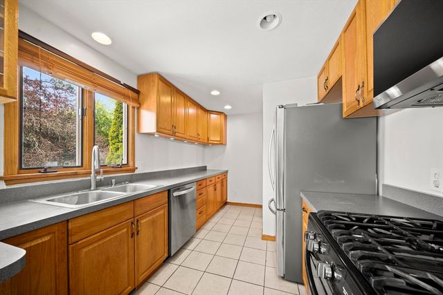 84 Wheeler Avenue, Springfield, MA 01118