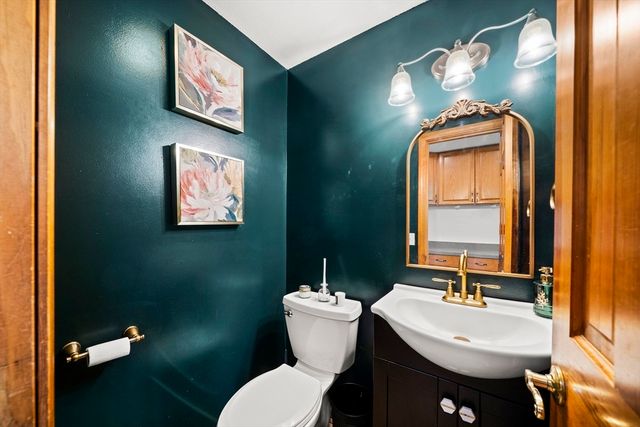 84 Wheeler Avenue, Springfield, MA 01118