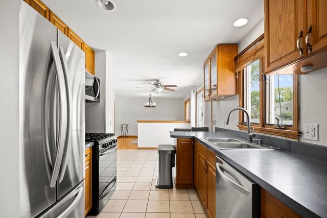 84 Wheeler Avenue, Springfield, MA 01118