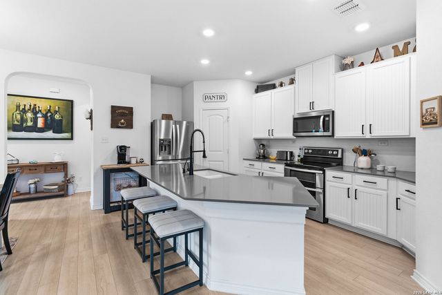 11154 Charismatic, San Antonio, TX 78245
